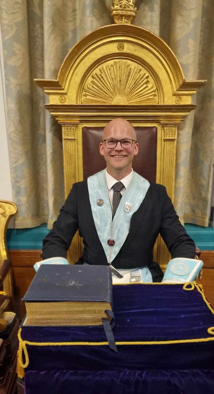 Worshipful Brother Mat in the chair at Fortis Green Lodge